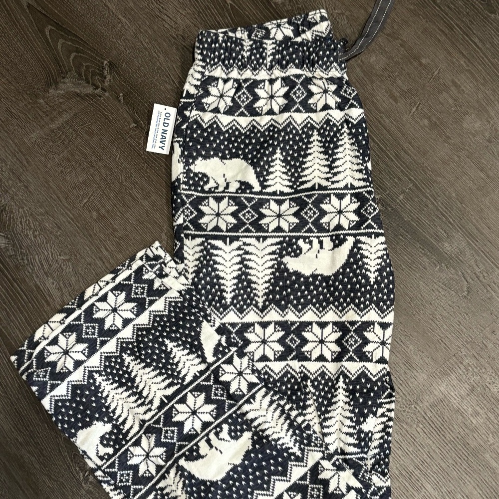 Old Navy Patterned Flannel Pajama Pants - Gray Fair Isle
